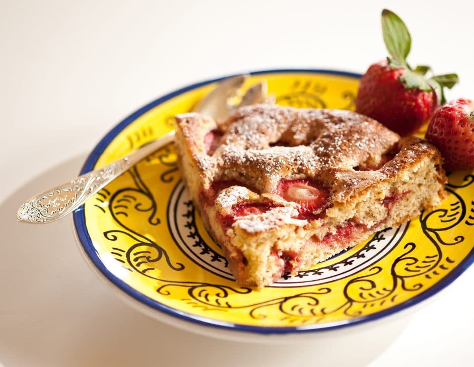 strawberry italian cake