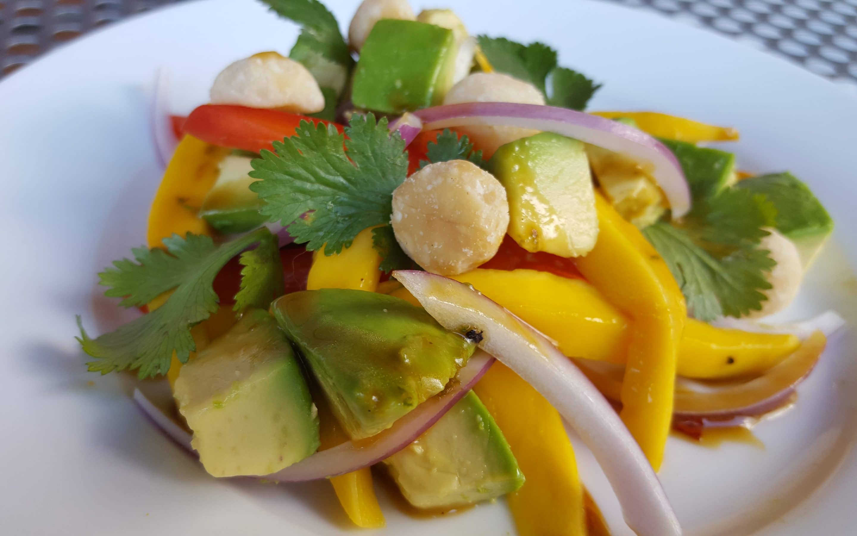 avocado mango salad