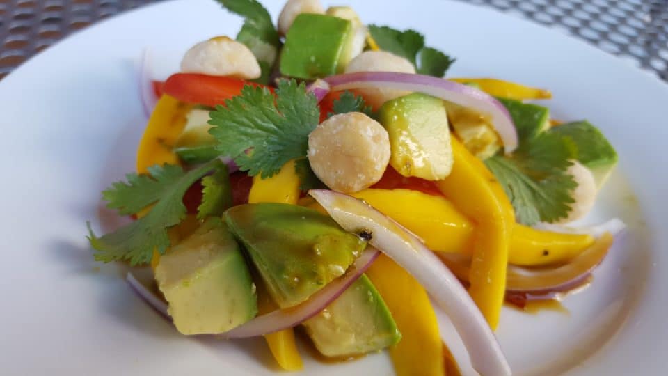 avocado mango salad