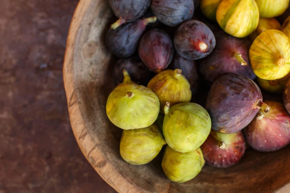 fresh figs in a bowl