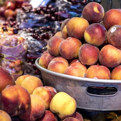 Produce_Peaches2_Web
