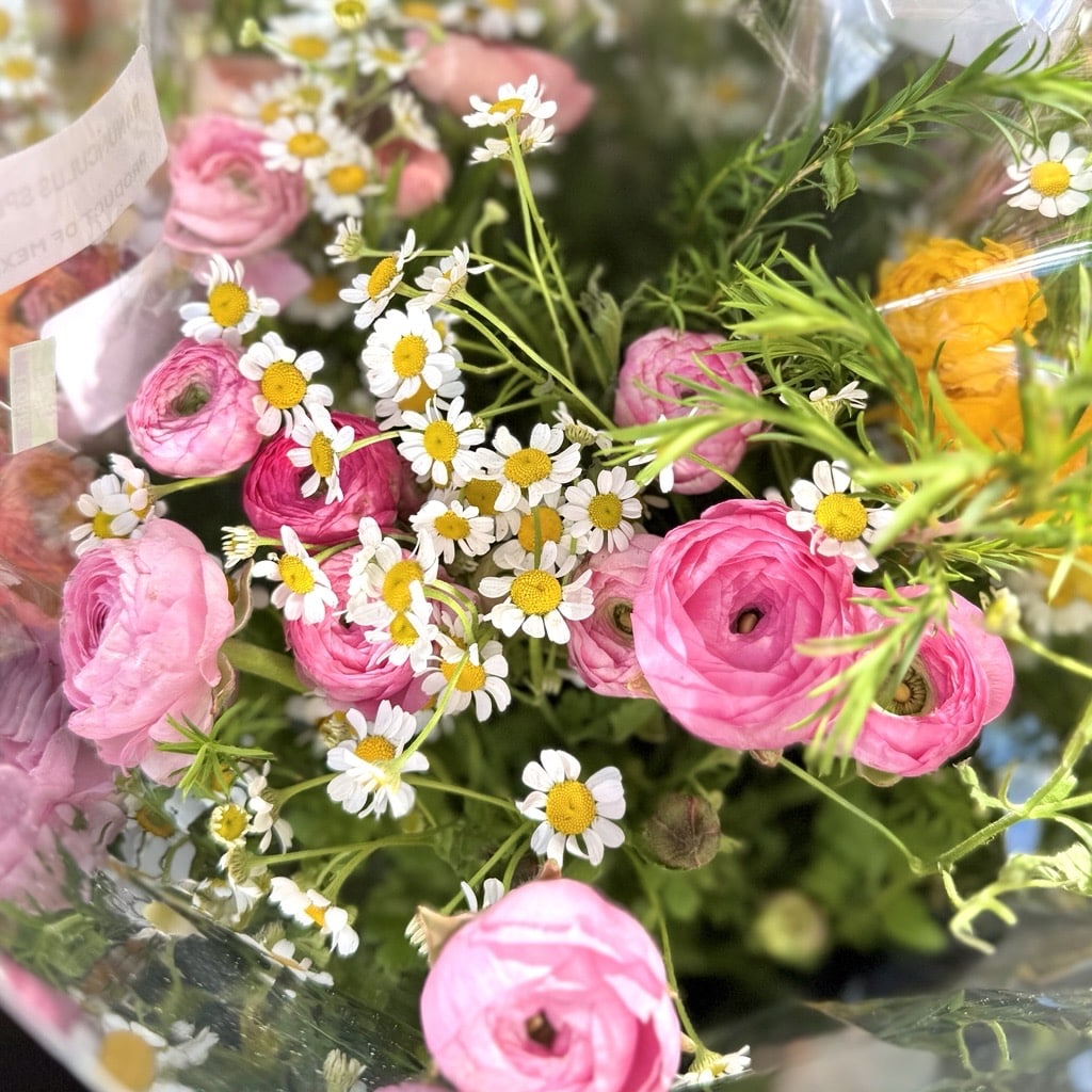 Bouquet of pink and yellow flowers
