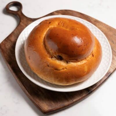 Crown Raisin Challah